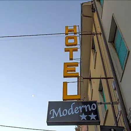 Hotel Moderno
